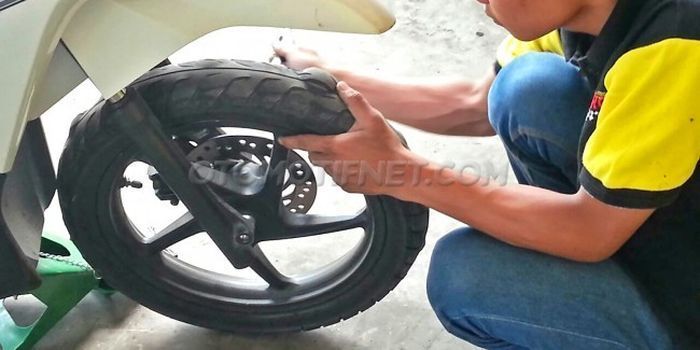 Ini Komponen Penyabab Ban Motor Bekas Botak Sebelah