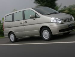 Bisa Muat Banyak, Mobil Bekas Nissan Serena Dijual Cuma Segini