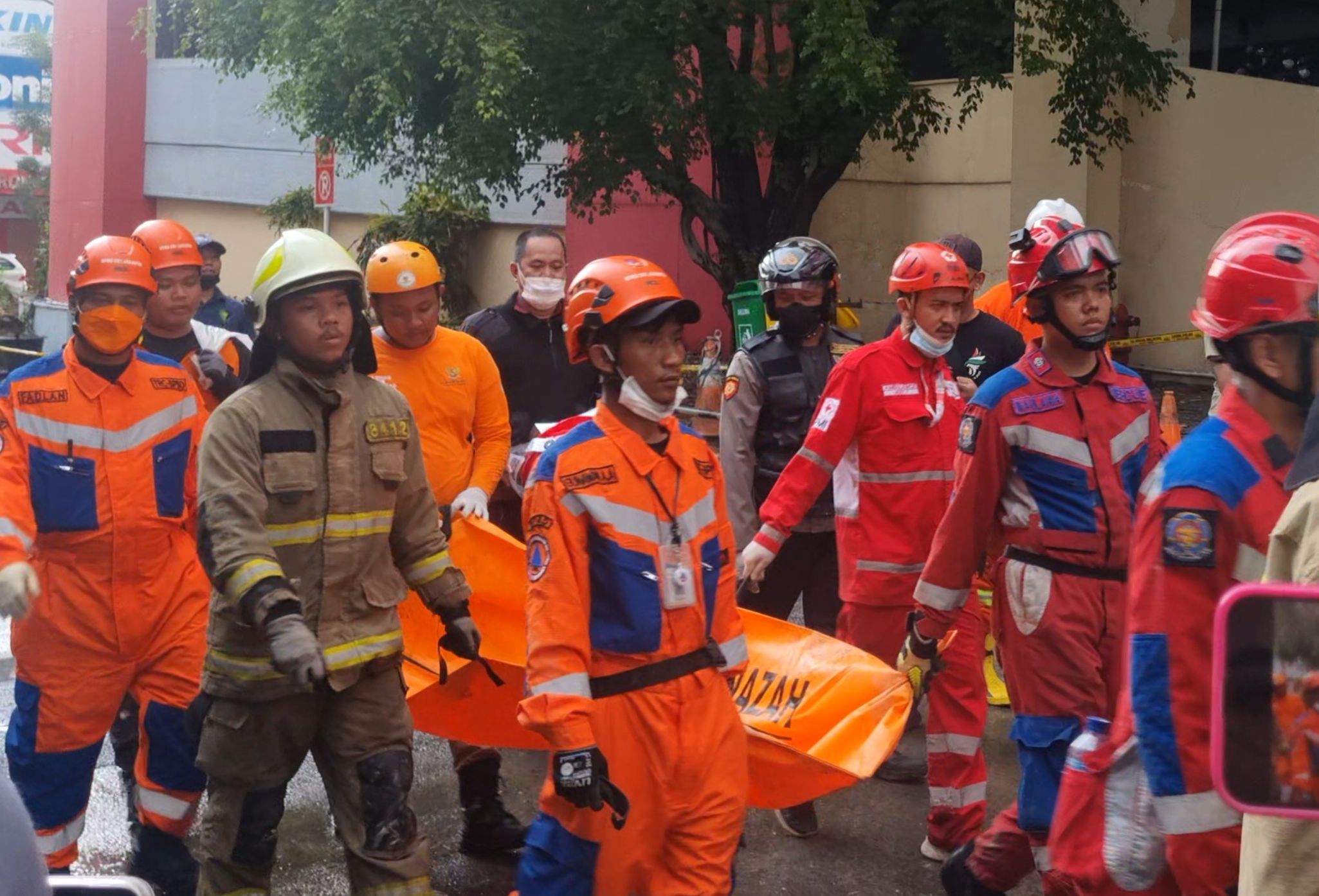 2 Jenazah Korban Kebakaran Glodok Plaza Kembali Ditemukan dengan Kondisi Tidak Utuh, Tersisa Potongan Tubuh