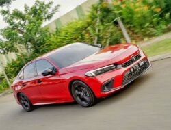 Belum Dapat Facelift, Honda Civic RS Sekarang Harganya Berapa Ya?