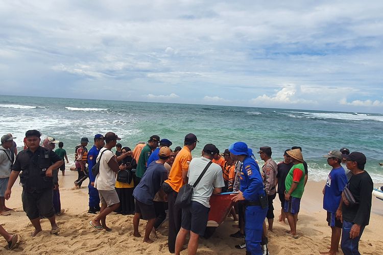 Update Kecelakaan di Pantai Drini, Polisi Minta Keterangan Guru, Pencarian Dilanjut Sore