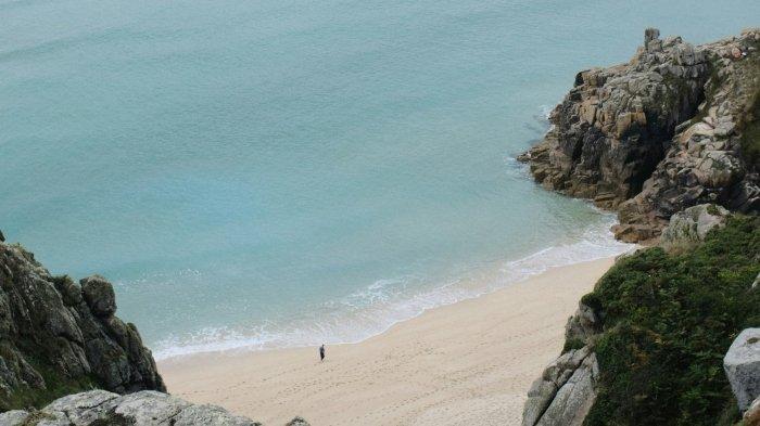 Liburan ke Pantai Panggang, Tempat Wisata Murah Meriah di Lombok Barat, NTB