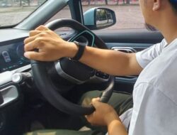 [POPULER OTOMOTIF] Benarkah Memutar Setir sampai Mentok Merusak Power Steering? | Intip Bocoran Fitur Motor Listrik Adora EV, Jarak Tempuh Tembus 110 Km