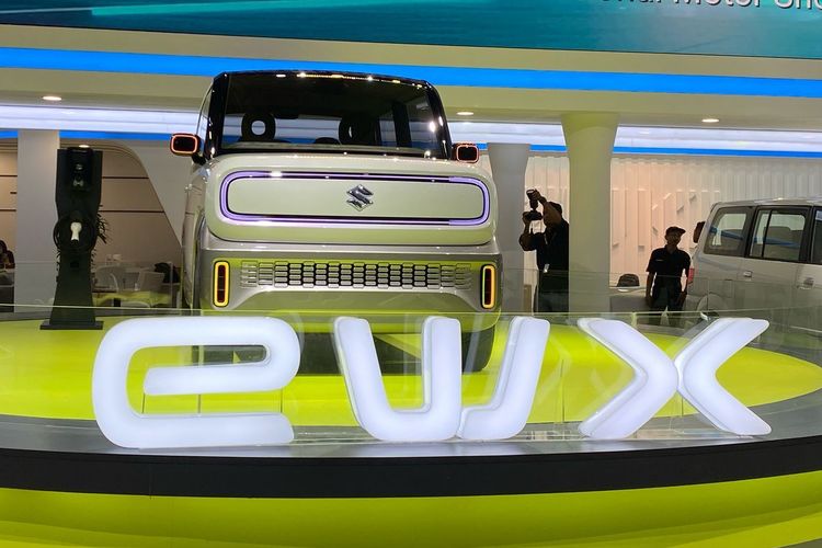 Suzuki Perkenalkan Mobil Konsep eWX di IIMS 2025