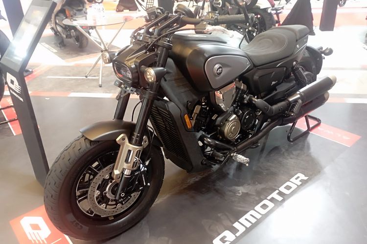 QJMotor Boyong 4 Model di IIMS 2025, Harga Termurah Rp 49 Jutaan