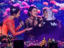 Kejutan untuk Mama, Yura Yunita Hadirkan Penyanyi Favorit Ibunda di Konser Bingah