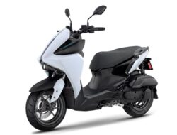 Yamaha Augur 155 2025, Skutik Pertama di Dunia Pakai Teknologi Y-RLA