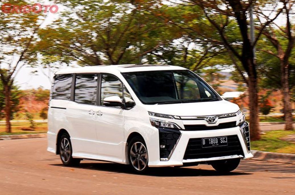 Mau Beli Mobil Bekas Toyota Voxy, Ini Daftar Harganya di Februari 2025