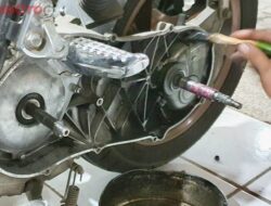 Ternyata Ini Dua Penyebab Sil Pulley Depan Motor Matic Rembes