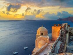 5 Destinasi Wisata di Santorini yang Jadi Favorit Wisatawan Dunia