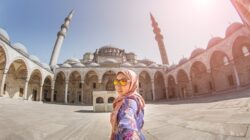 5 Tips Traveling Halal saat Liburan ke Luar Negeri